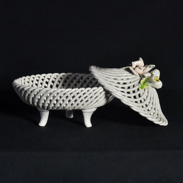 Cestino in ceramica di bassano. Epoca inizi ‘900