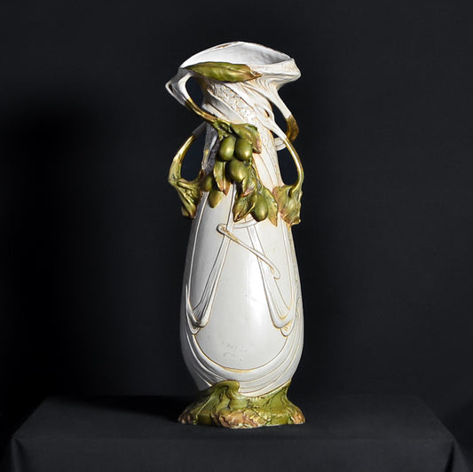 Vaso in stile Liberty manifattura Royal Dux. Epoca primi ‘900