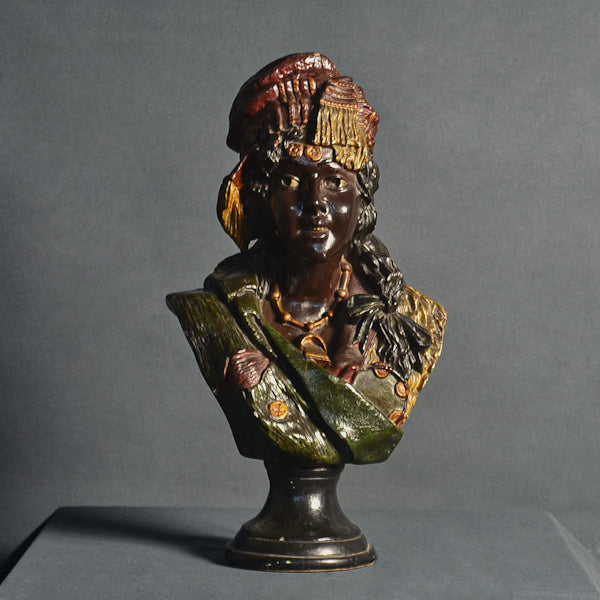 Statua in ceramica dipinta “Figura orientale” 1880 c.a