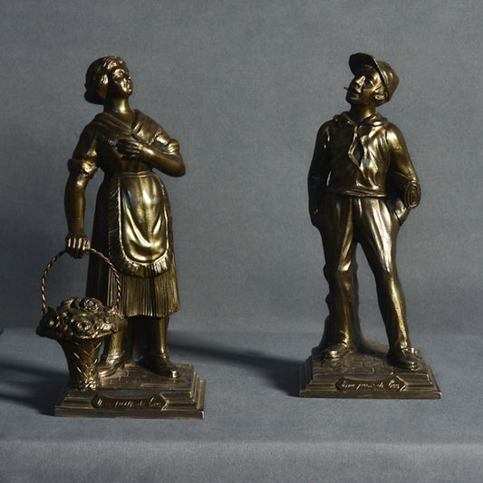 Coppia di sculture in bronzo raffiguranti giovani contadinelli. Epoca metà ‘900 (dividere i lotti, rifare foto)
