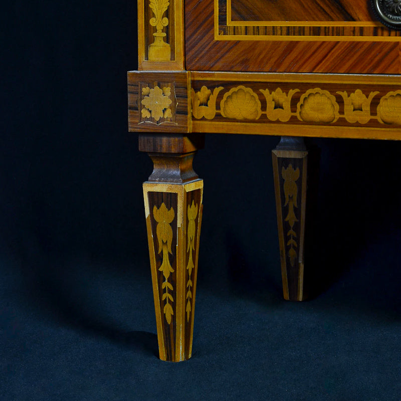 Coppia di comodini neoclassici