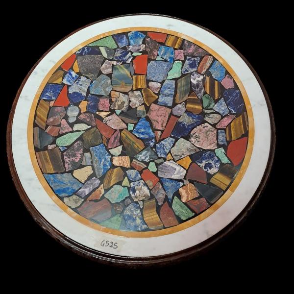 TAVOLINO ROTONDO CON PIANO IN MARMO INTARSIATO A MOSAICO E LEGNO DI MOGANO , EPOCA PRIMI '900