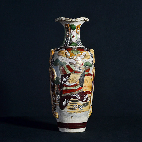 Vaso in porcellana decorato. Giappone. Epoca ‘900