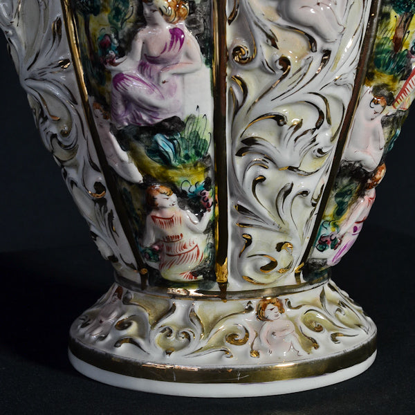 Vaso in porcellana dipinta manifattura Vienna epoca ‘900