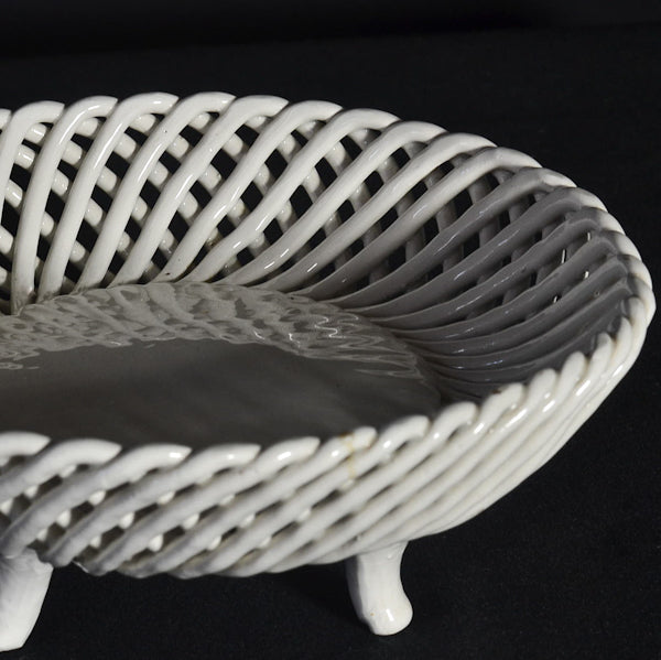 Cestino in ceramica di bassano. Epoca inizi ‘900