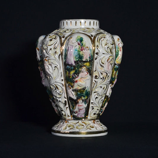 Vaso in porcellana dipinta manifattura Vienna epoca ‘900