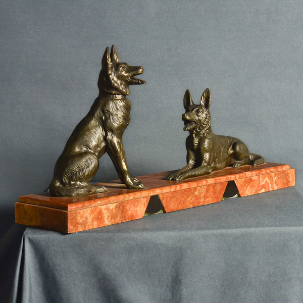 Bronzo fusione a cera persa raffigurante cani da compagnia, Piemonte. Primi '900