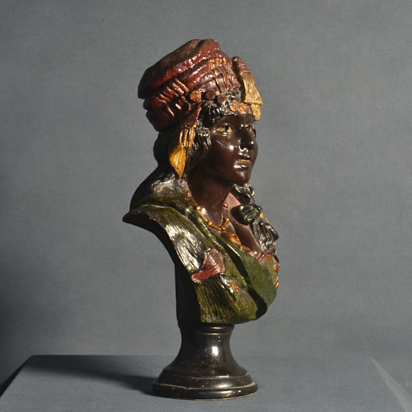 Statua in ceramica dipinta “Figura orientale” 1880 c.a