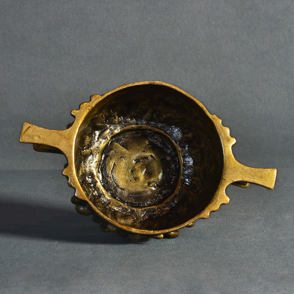 Vasetto cesellato in bronzo brunito e dorato. 1850 c.a