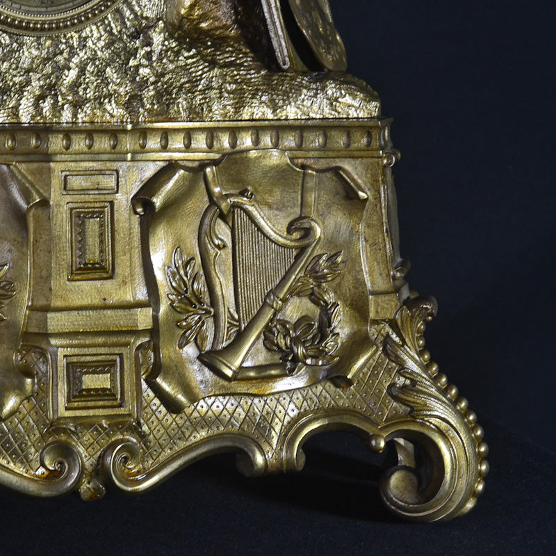 Pendola parigina in bronzo dorato al mercurio. Epoca ‘800